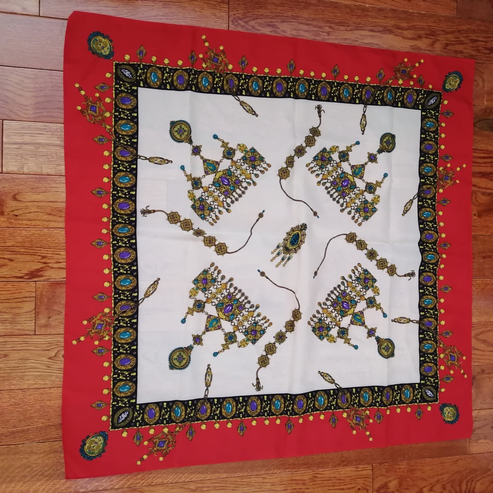 Multicolor Patterned Scarves Set - Picture 5 of 7